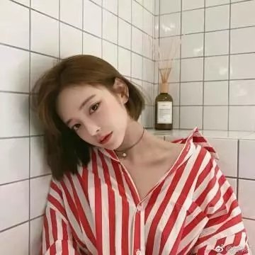 窗里的光